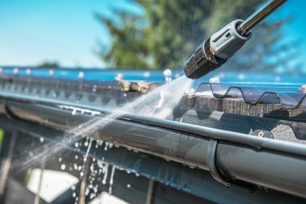 Best Roof Pressure Washing  in Clay Center, KS